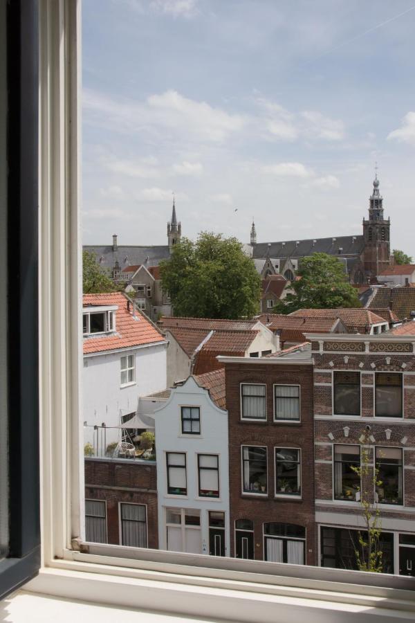 Canal House In Historic City Center Gouda Exterior photo